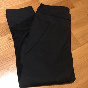 Athleta yoga pants cropped workout
